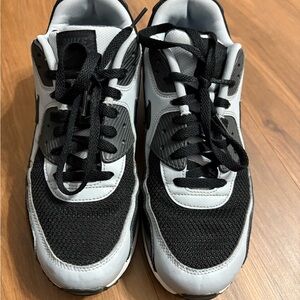 Nike air Dual-Tone Black and Gray Shoes